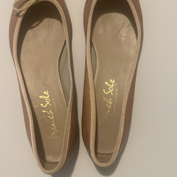 Lovely French Sole flats made in Spain - Picture 6 of 7
